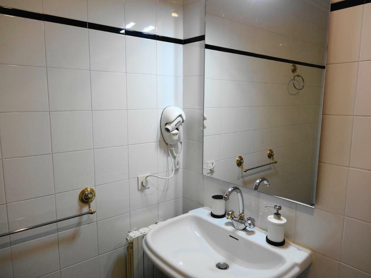 Apartamentos Pontevedra San Salvador de Poio Екстериор снимка